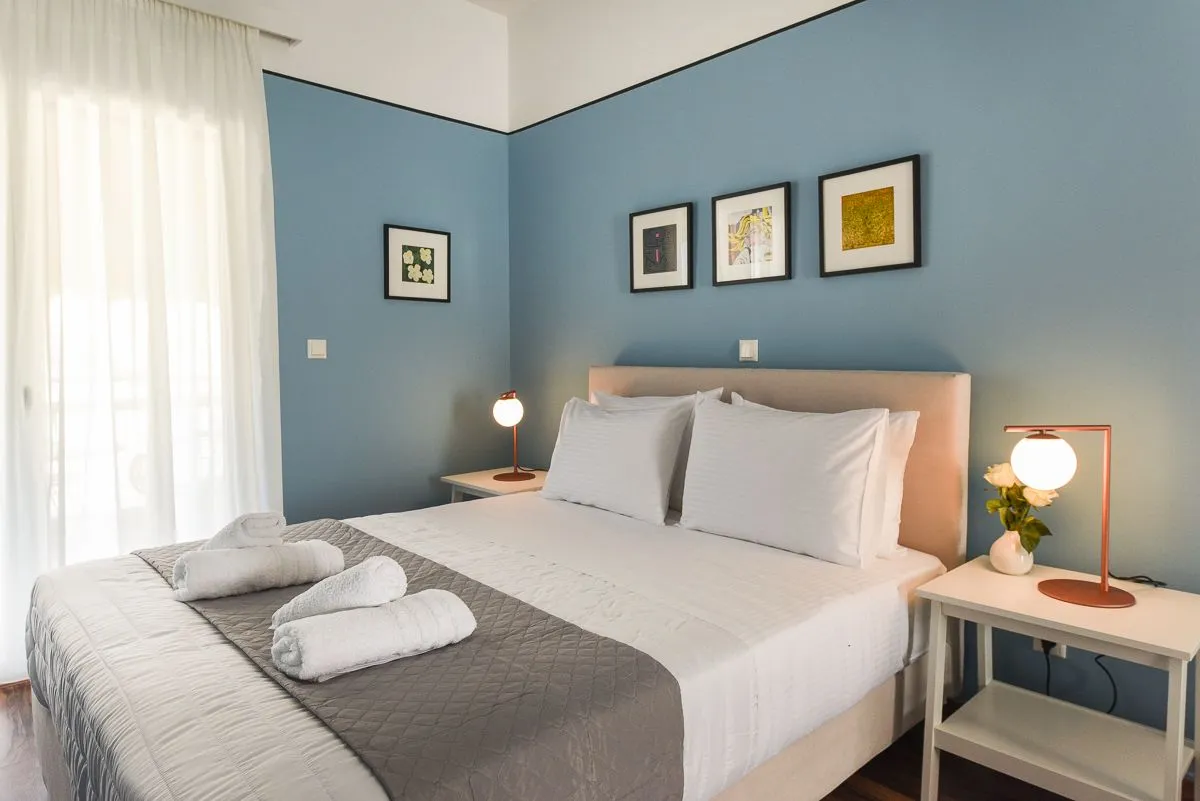 Studio Apartment (Story 6b)