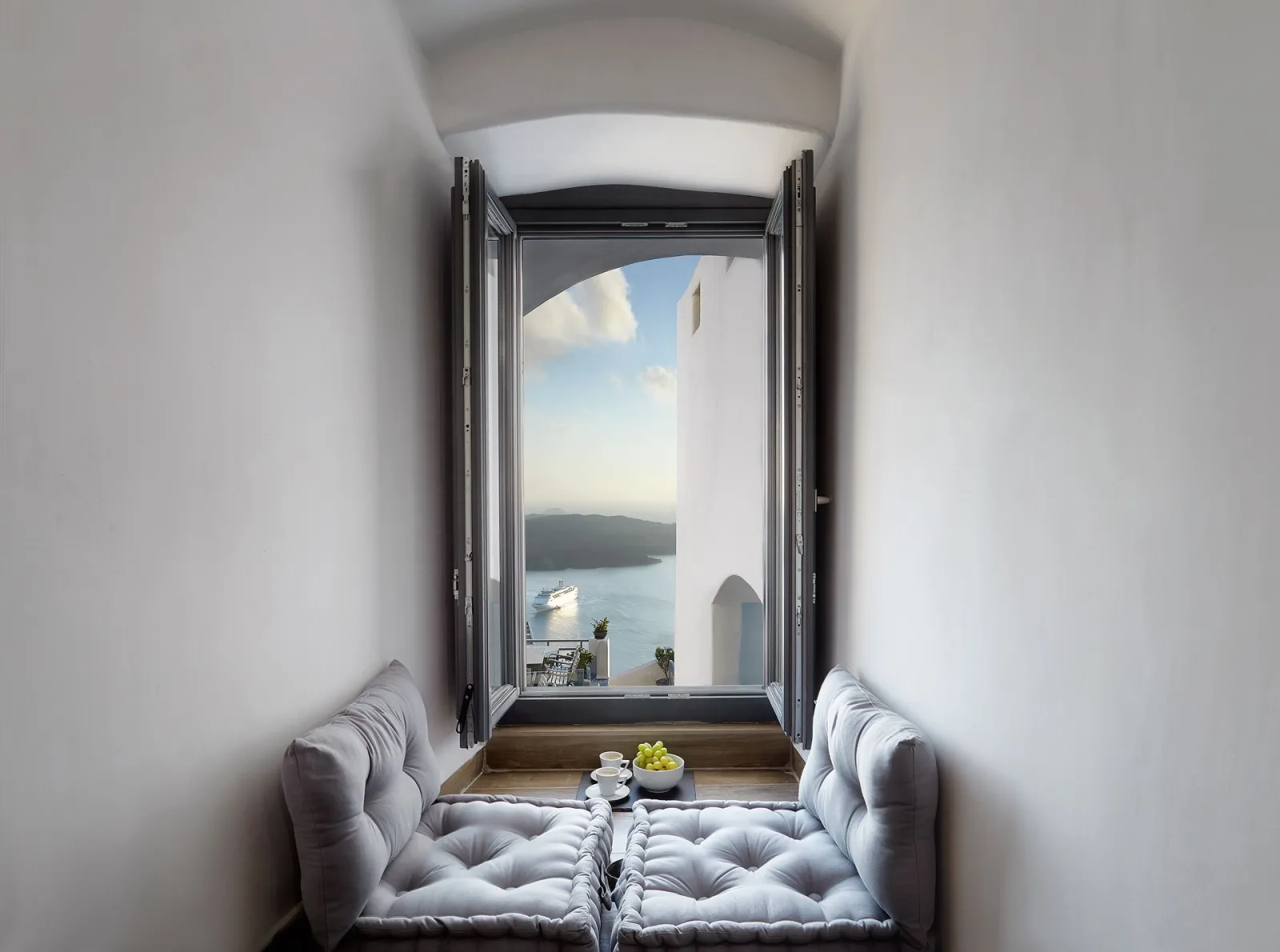 Dream Cave Suite