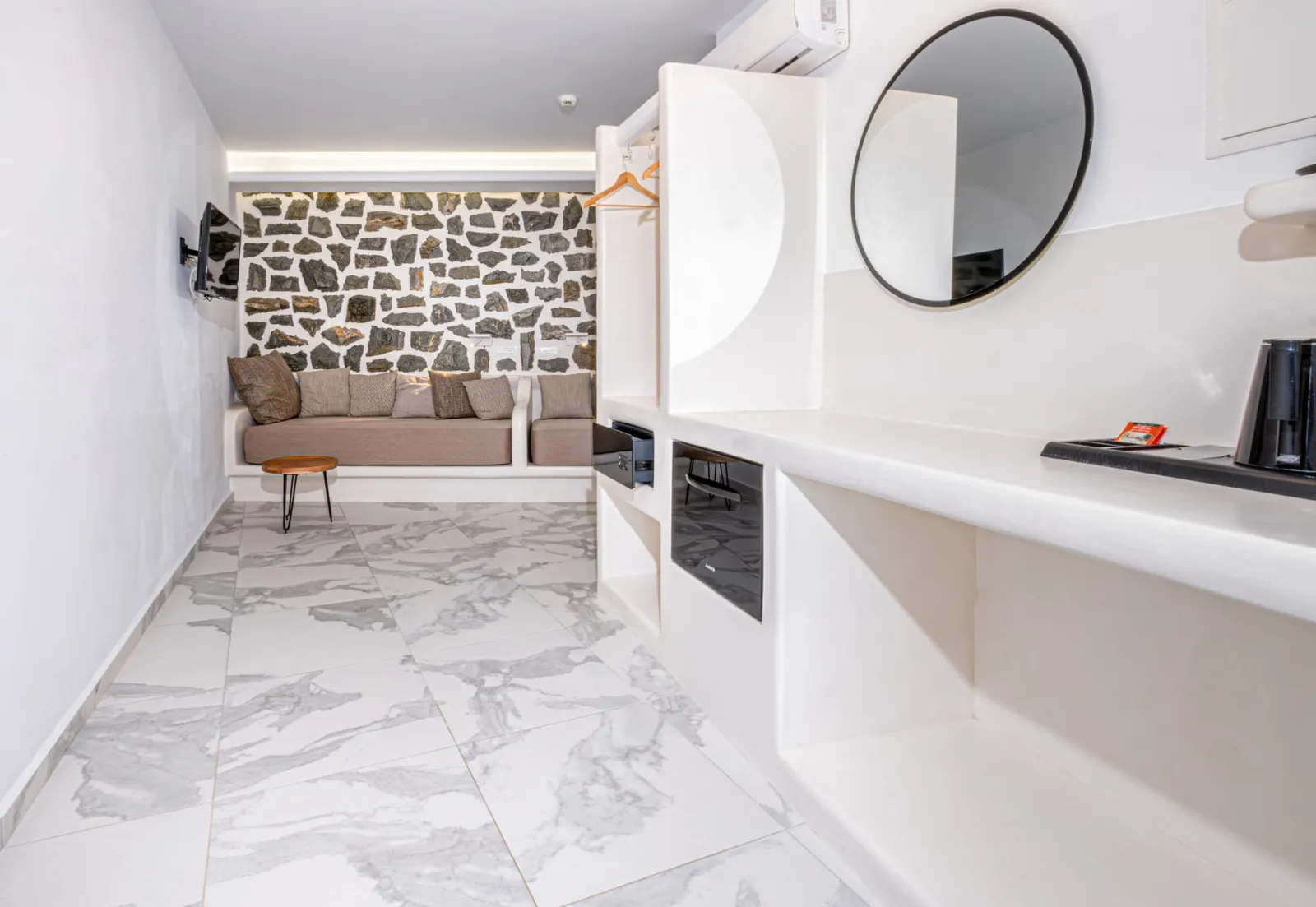Executive Suite with Pool View
