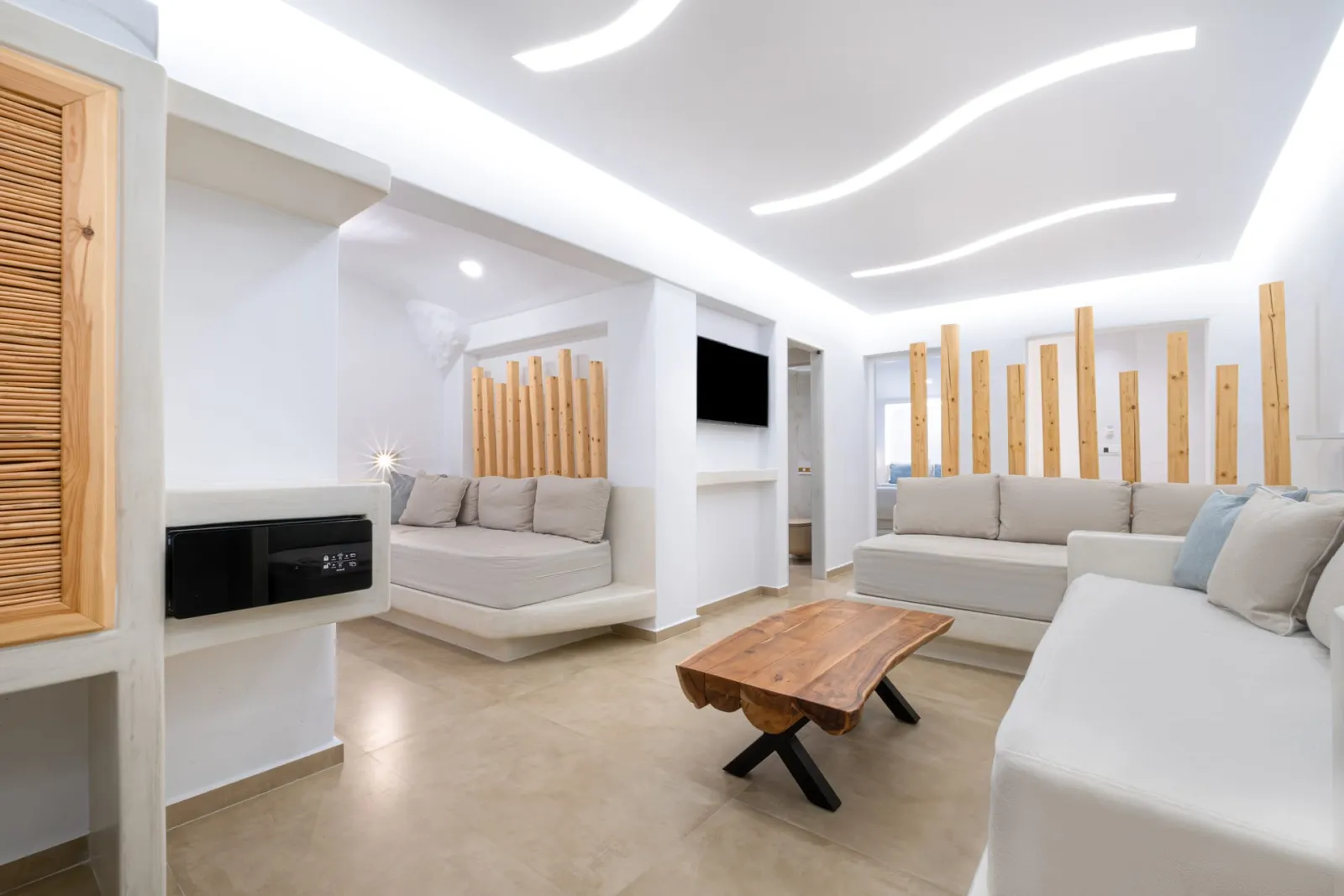 Elite Suite with Outdoor Jacuzzi &amp; Sea View