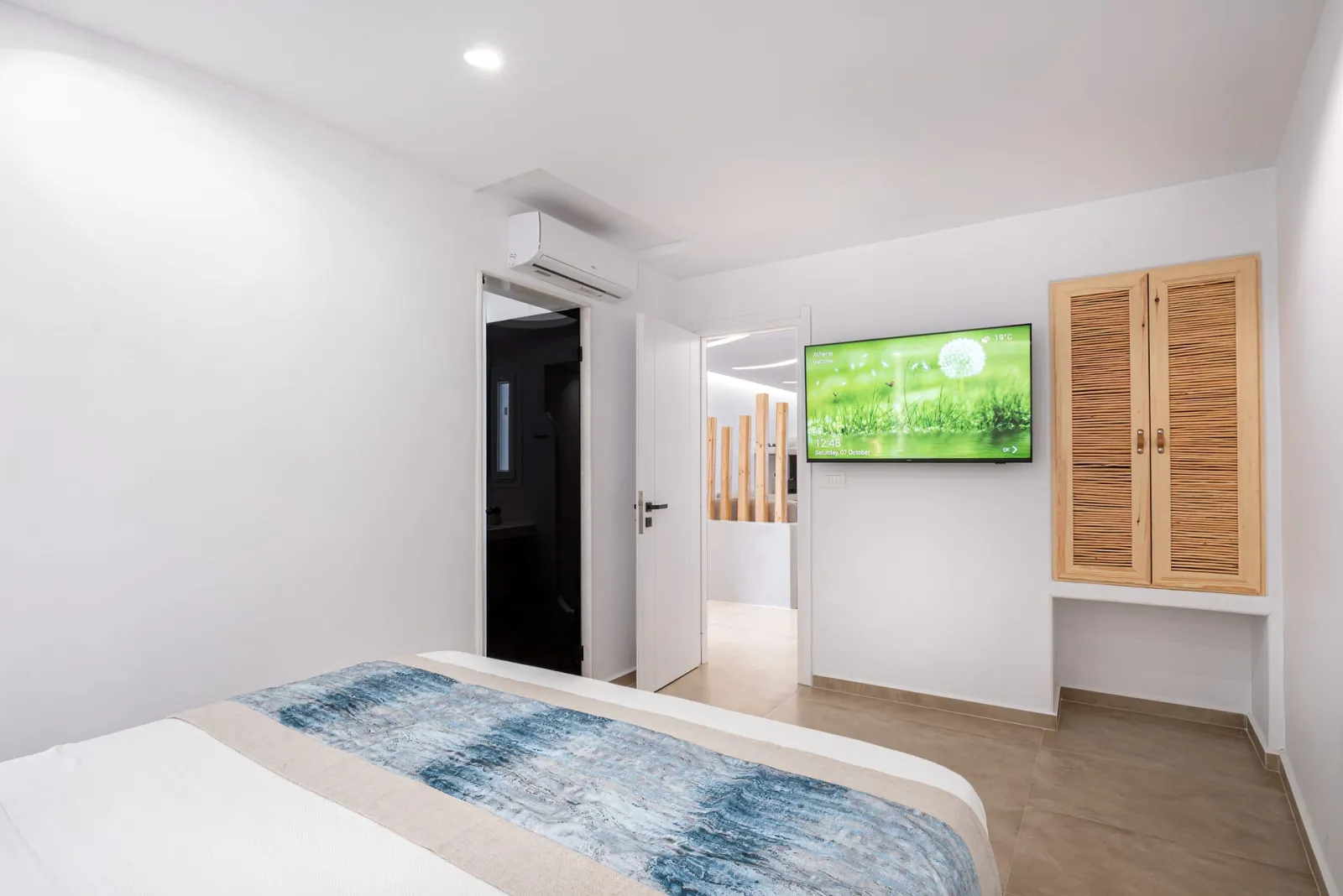 Elite Suite with Outdoor Jacuzzi &amp; Sea View