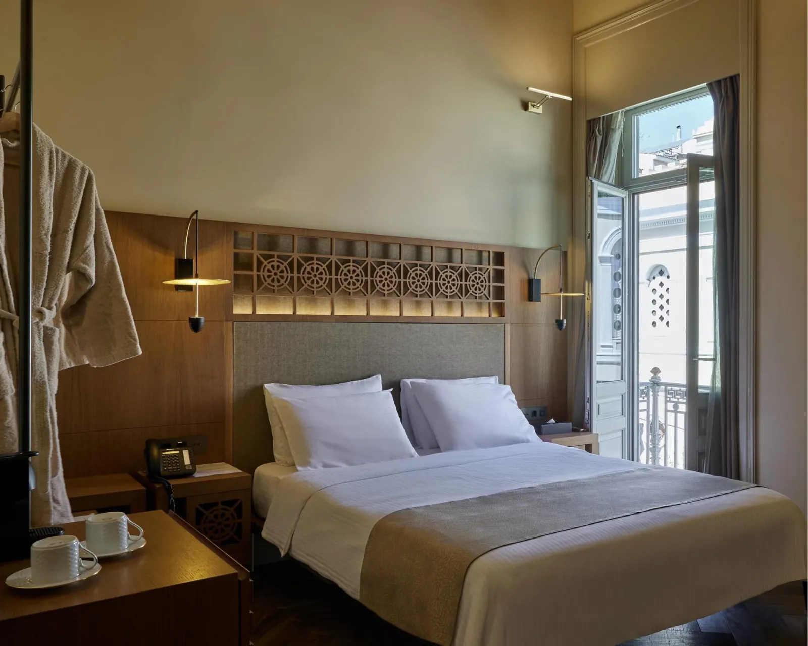 Superior Athenian Room