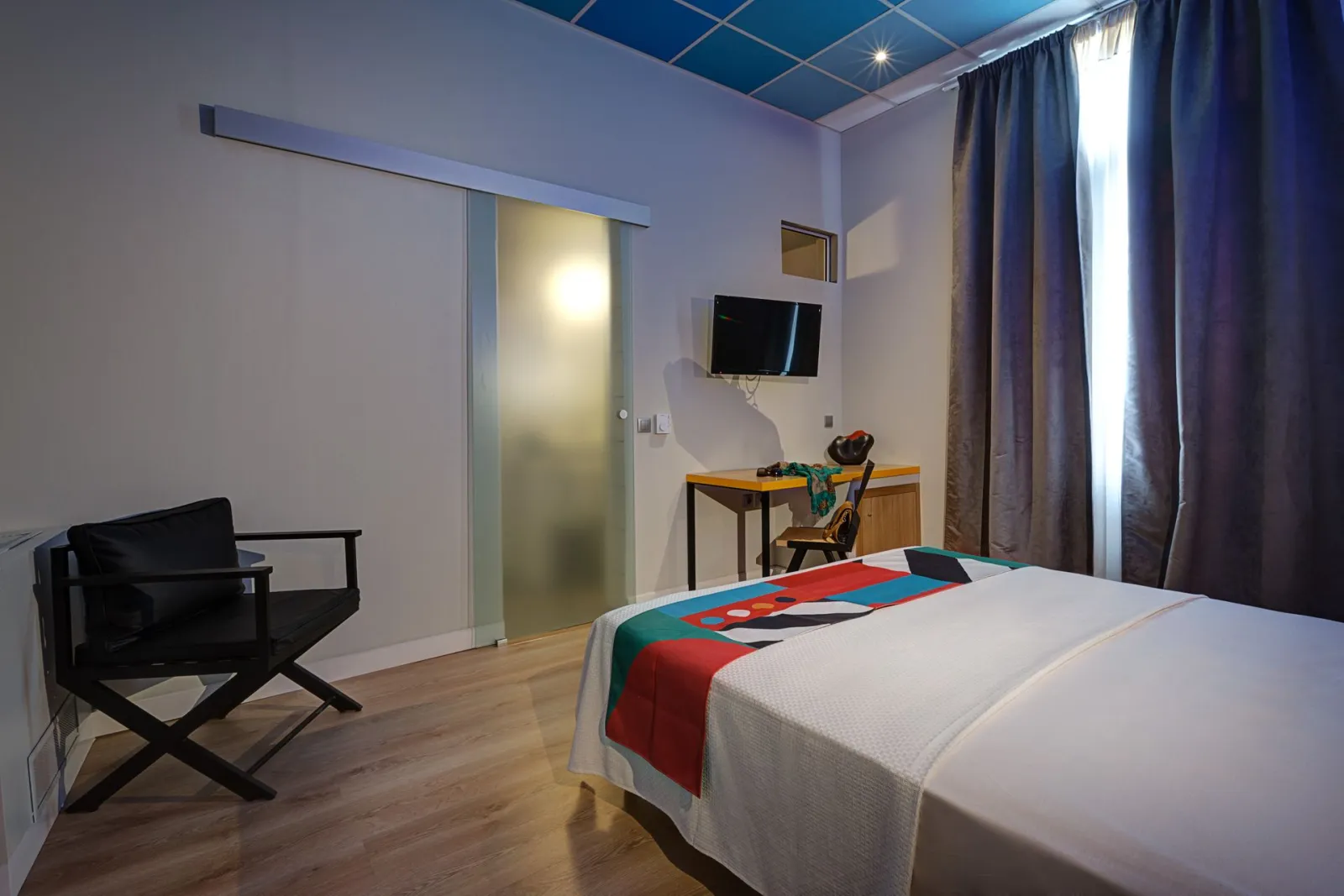 Economy Room