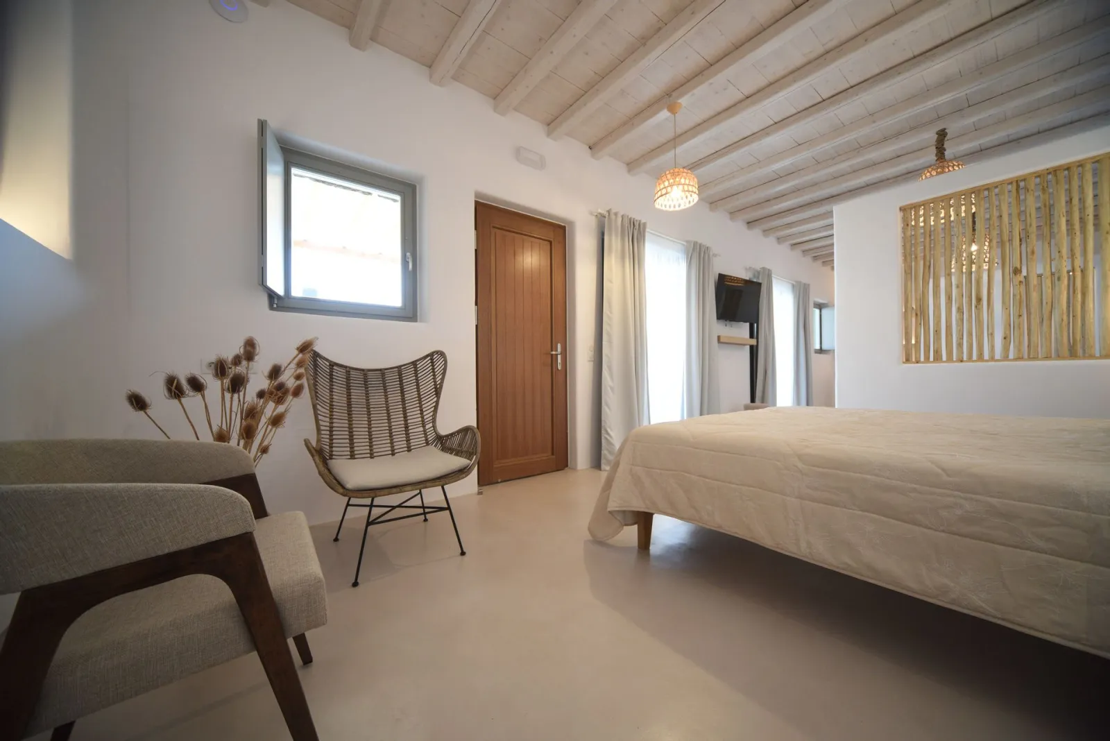Master Suite with Plunge Pool