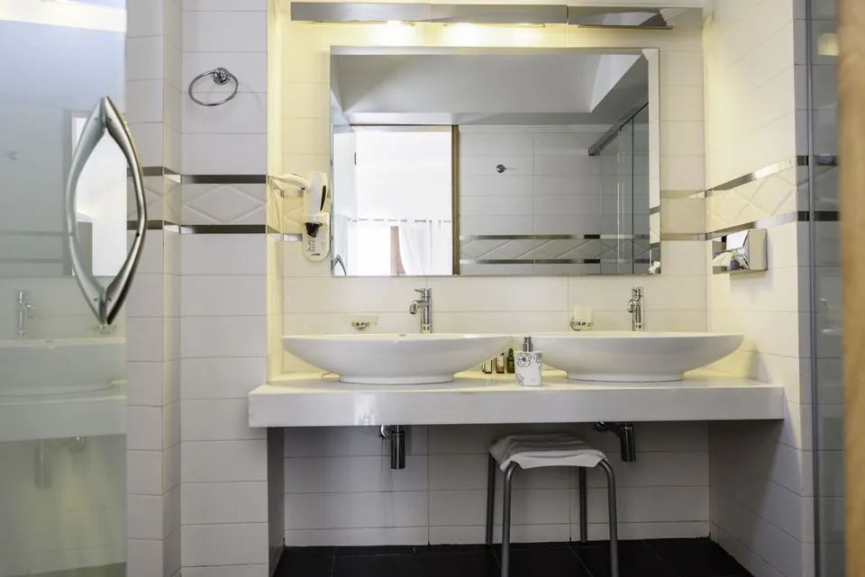 Honeymoon Suite with private Jacuzzi