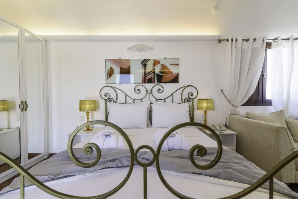 Royal  Suite with private Jacuzzi