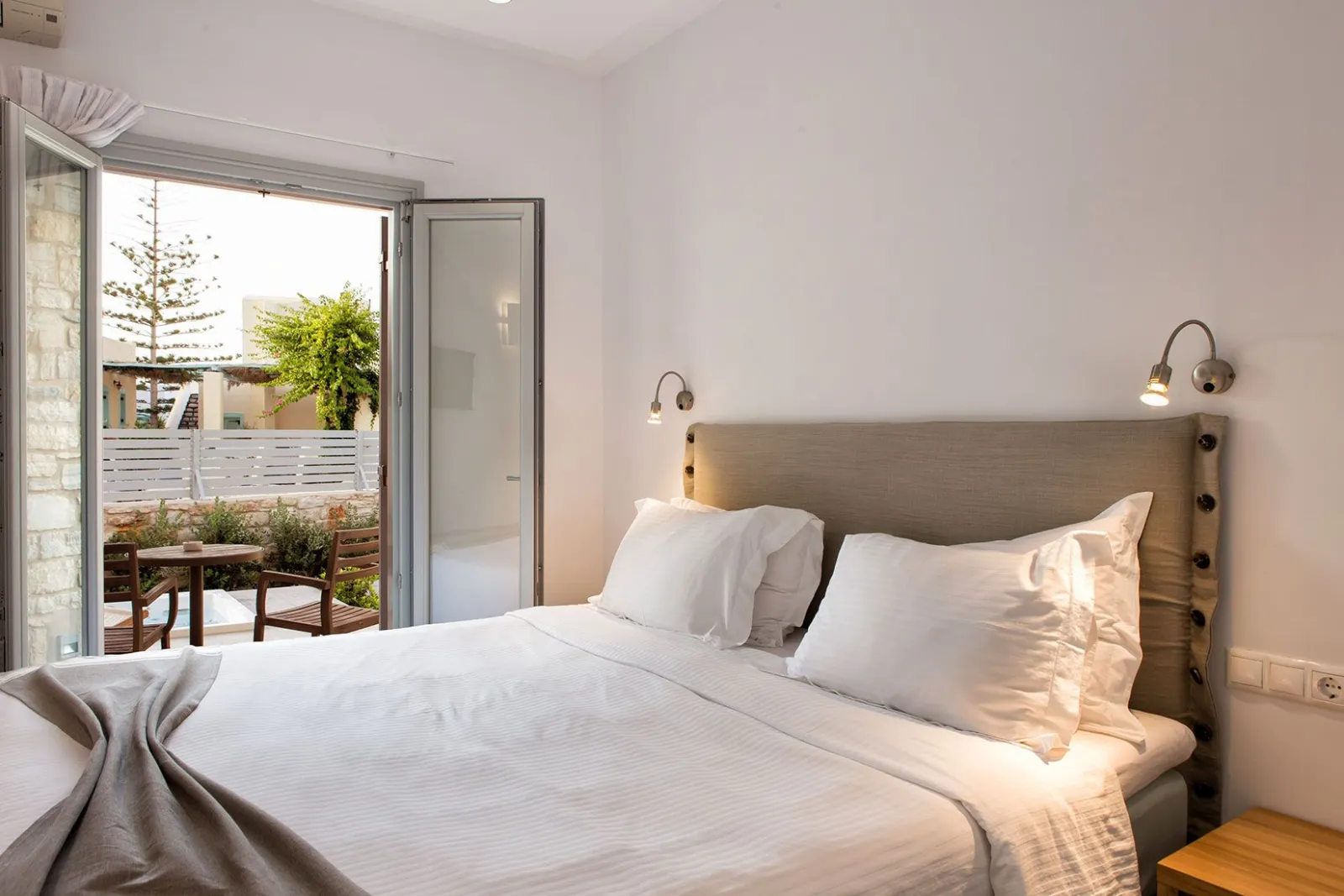 Double Room with Outdoor Hydromassage Hot Tub