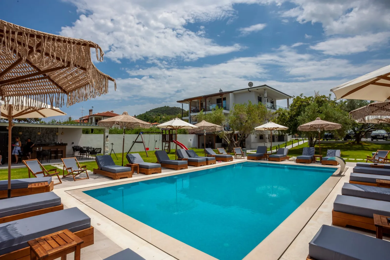 Olia Seaside residence: luxury Suite Pool view 7 Pefkohori