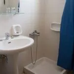 2 Linked Rooms with Sea View