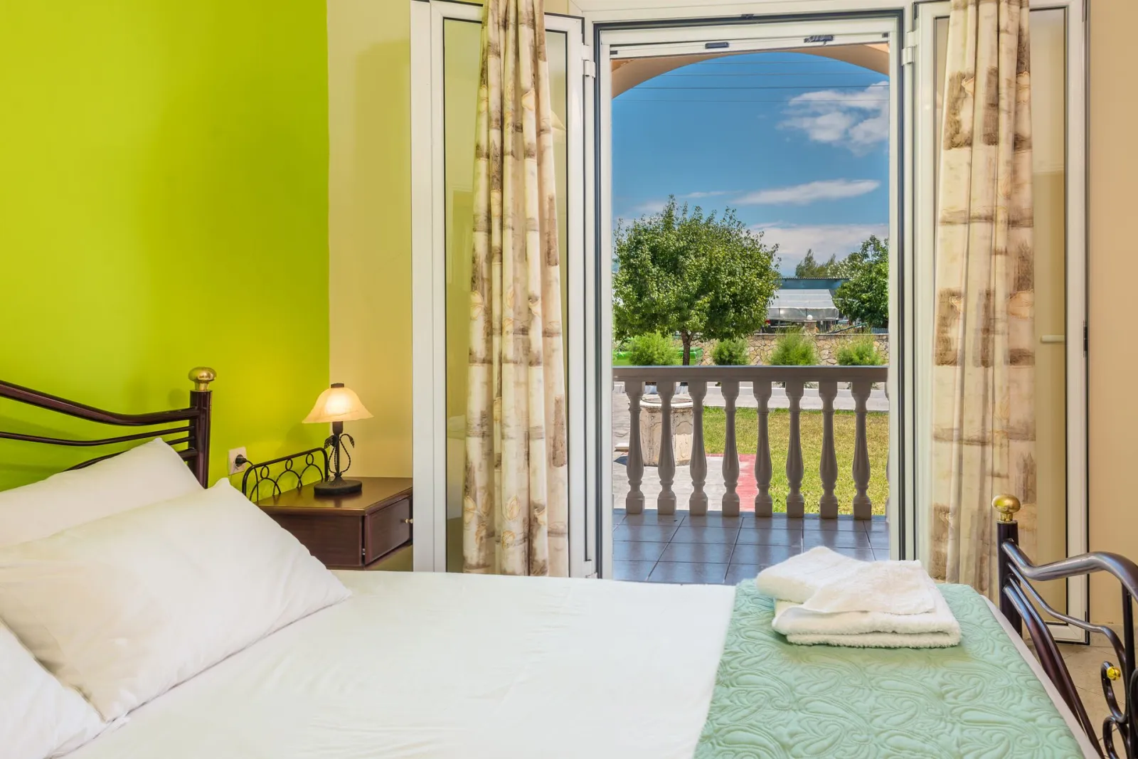 One Bedroom Apartment