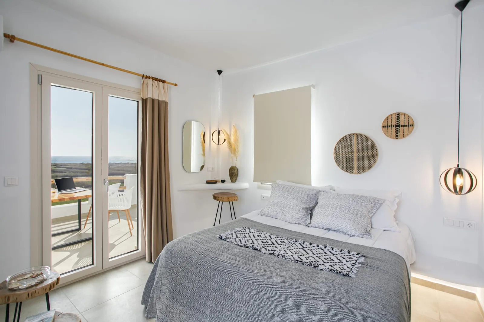Naxos Earth Residence