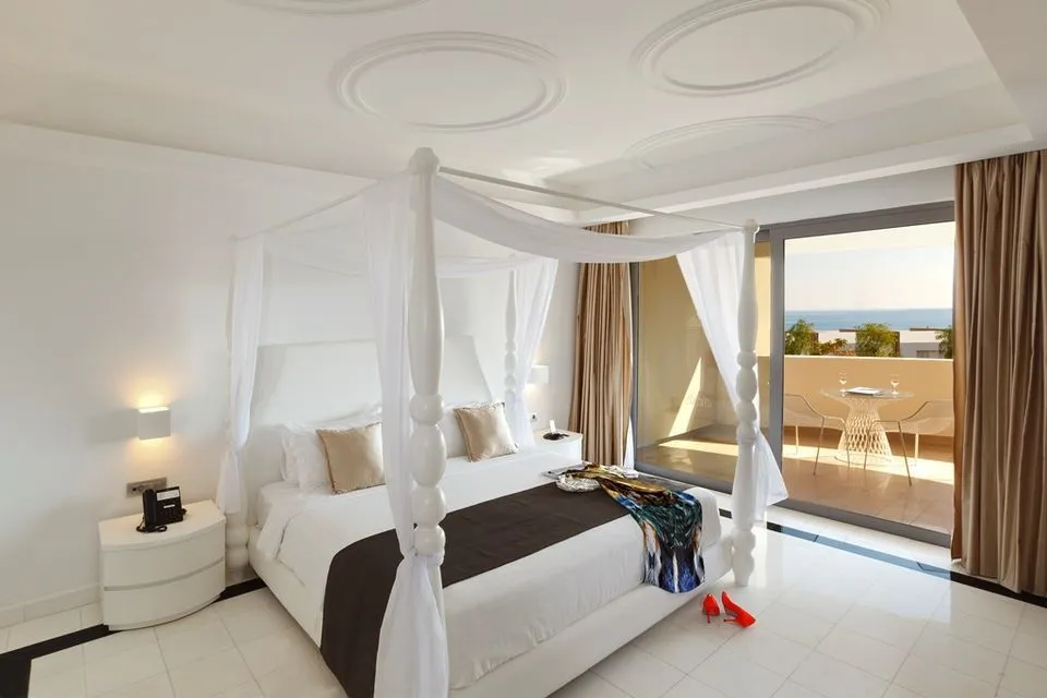 Executive Suite Sea View