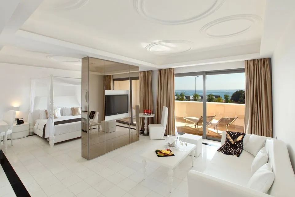 Executive Suite Sea View