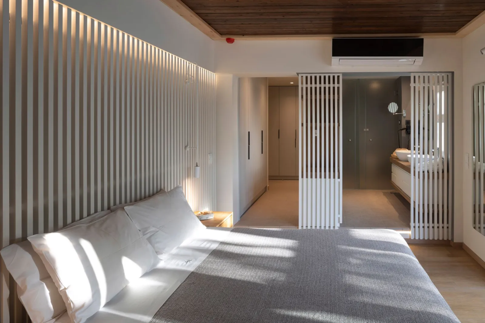 Junior Suite Private Pool &amp; Sea View - II
