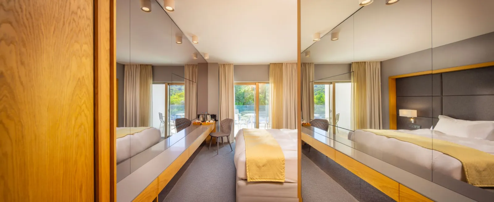 Standard Double Room with Garden View