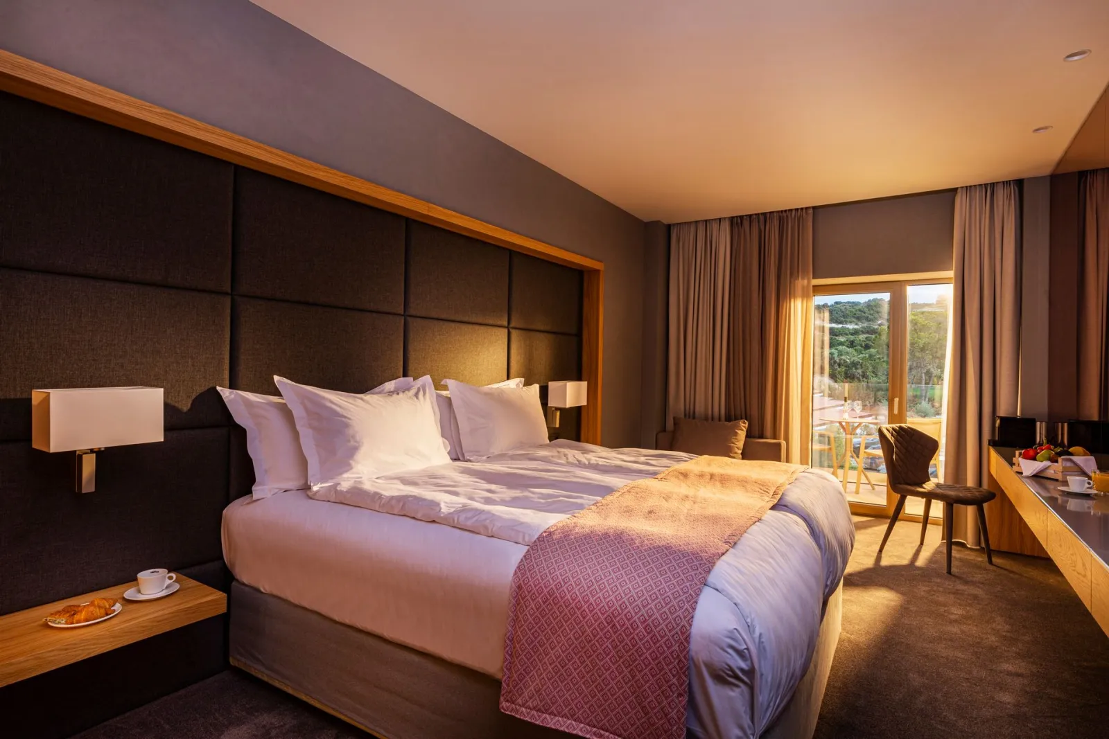 Standard Double Room with Garden View