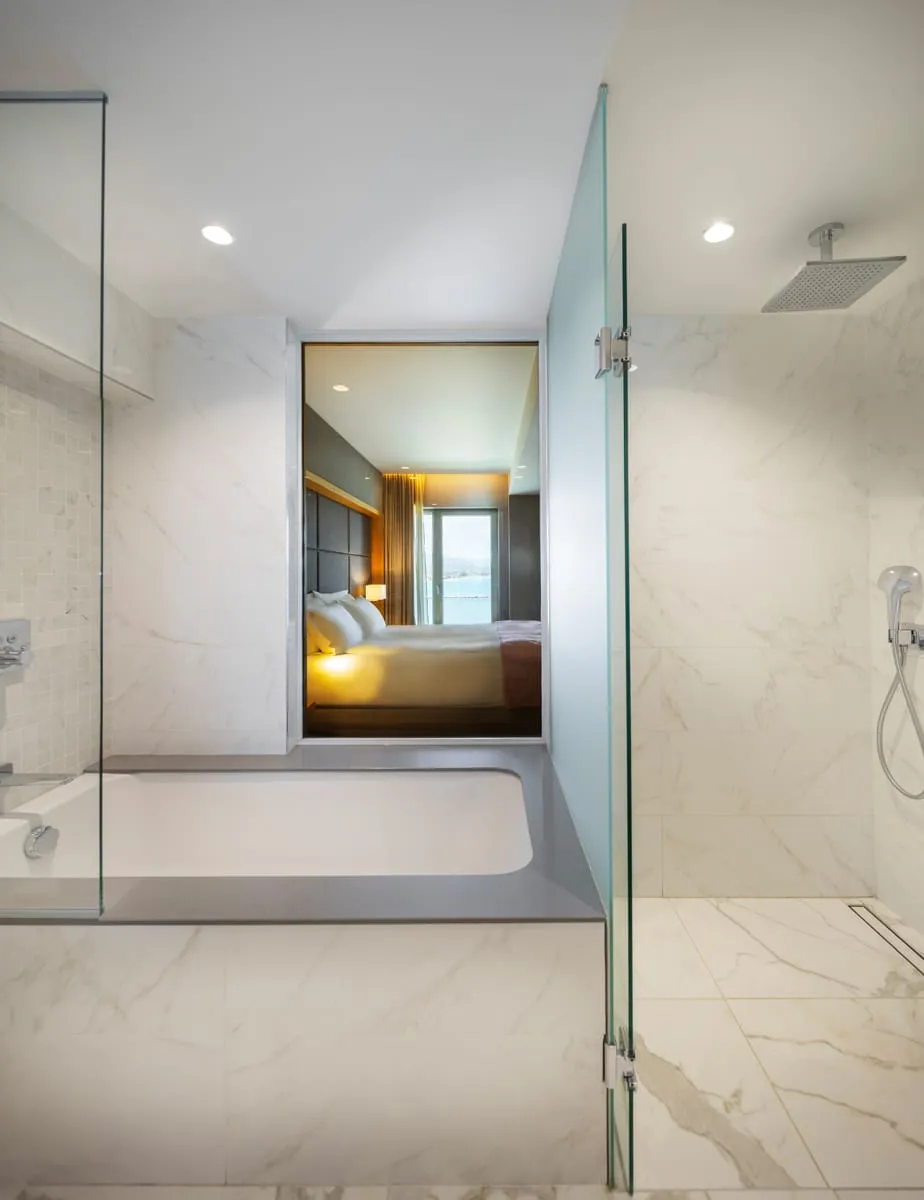 Superior Double Room with Port Sea View