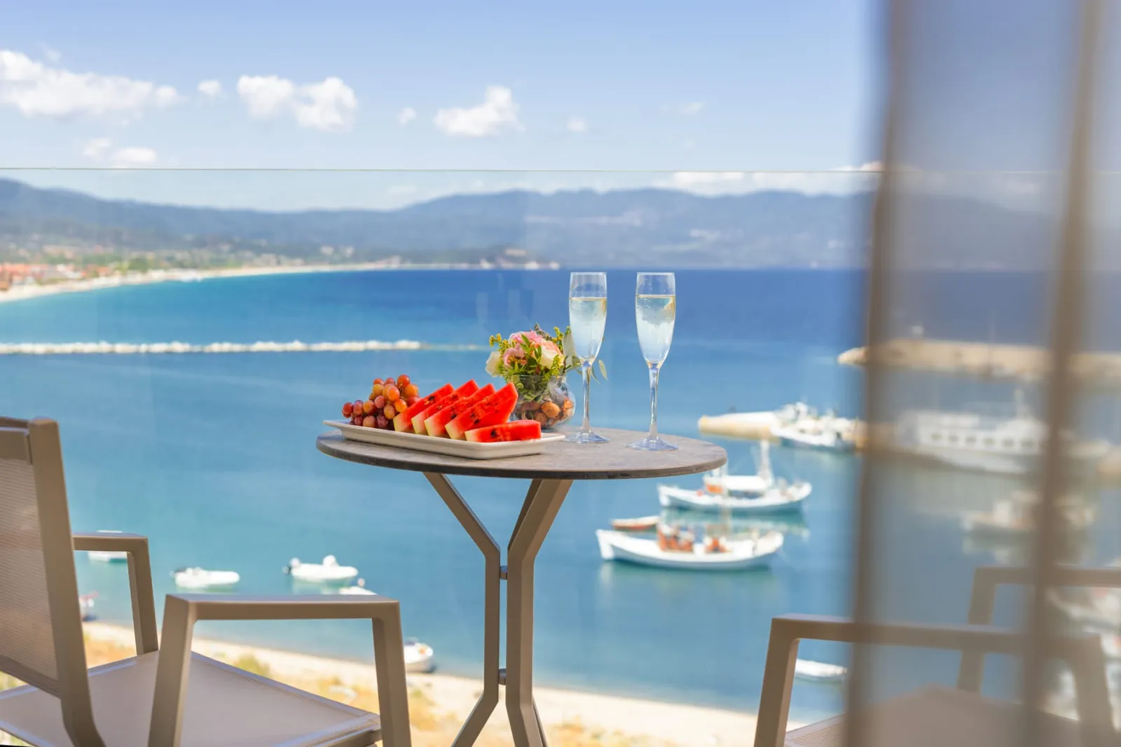 Superior Double Room with Port Sea View