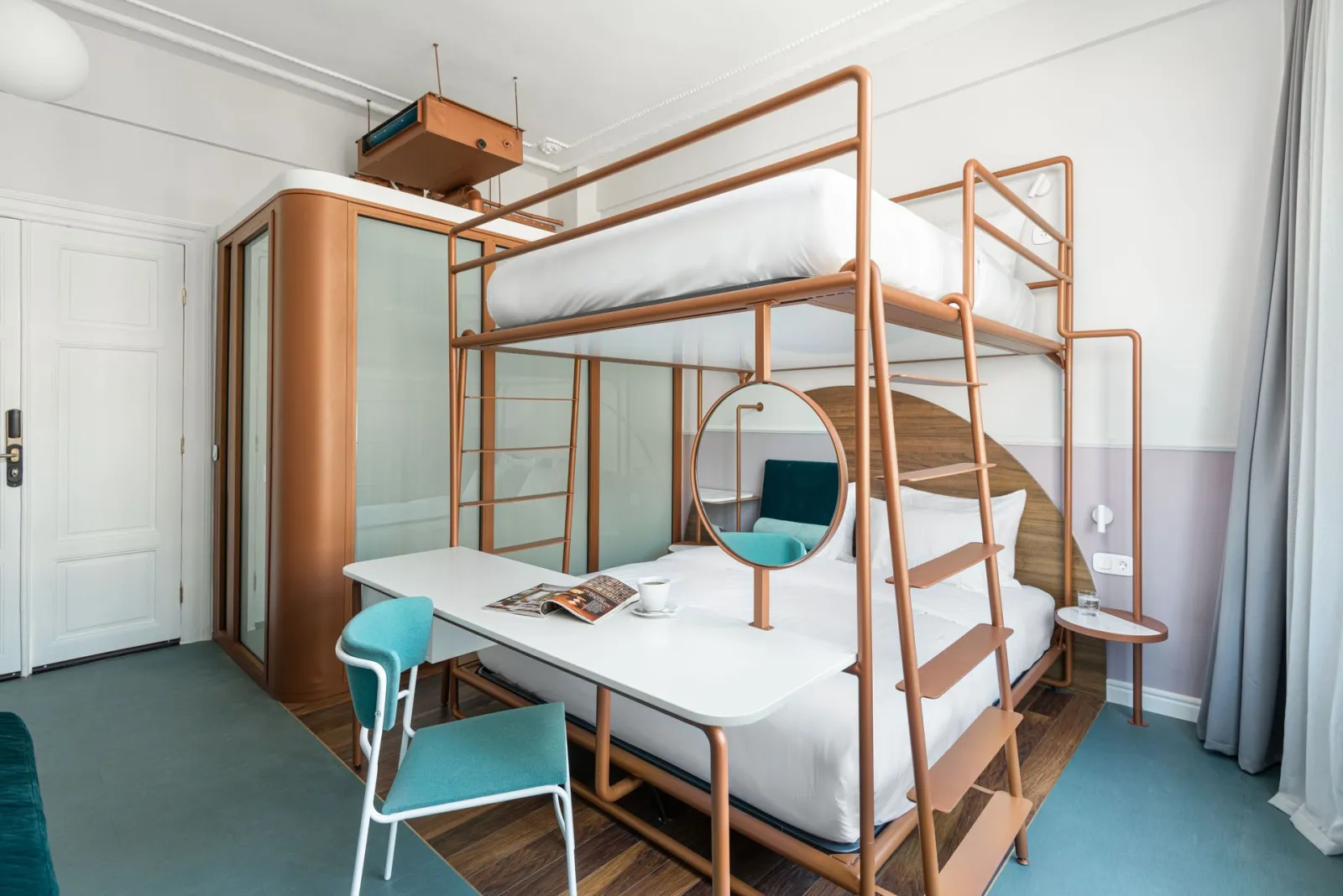 XL Loft Room