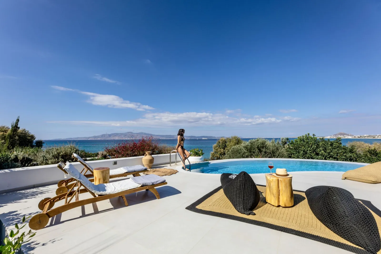 Villa 'Blue' with Private Pool 10 pax
