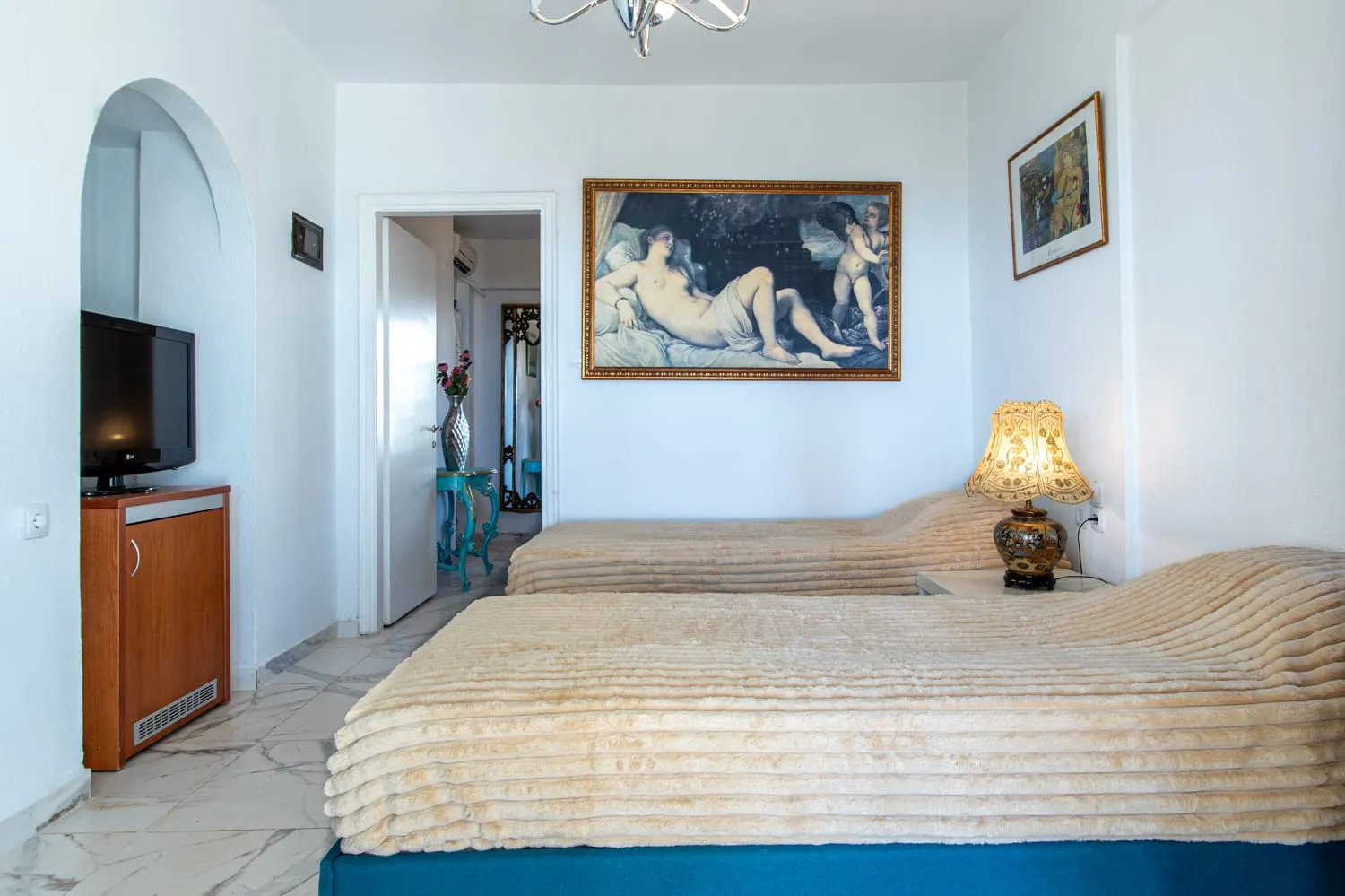 2 Bedroom Sea Collection