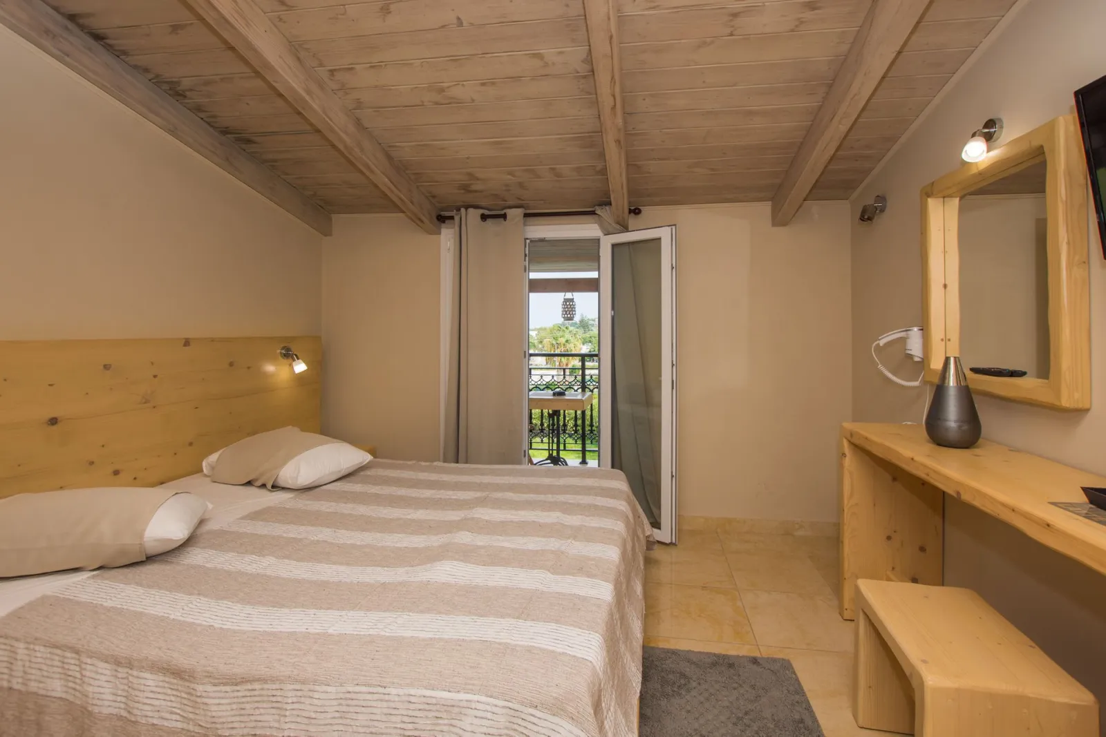 Deluxe Room Panoramic View