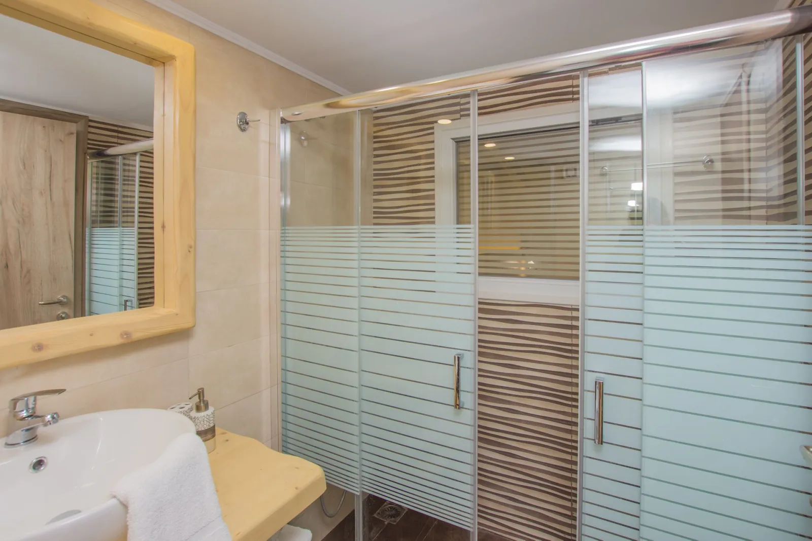 Deluxe Room Panoramic View
