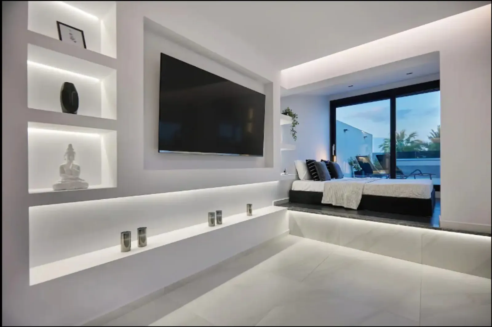 Sol King Suite