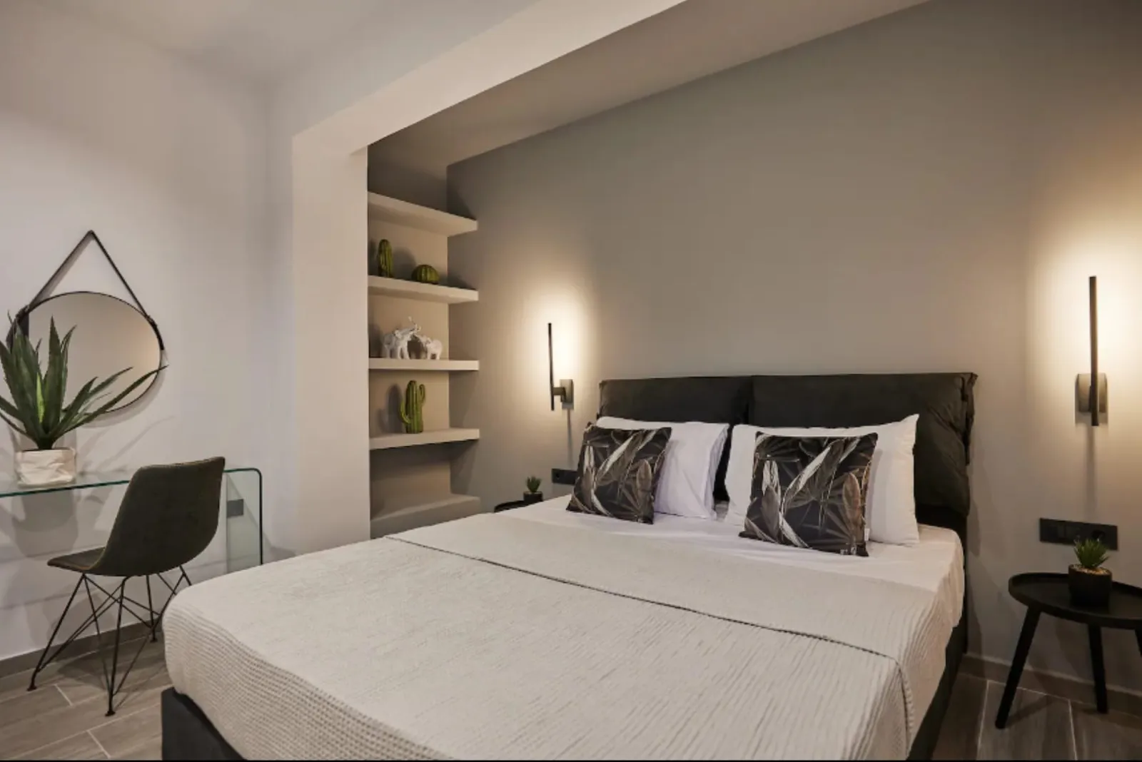 Sol King Suite