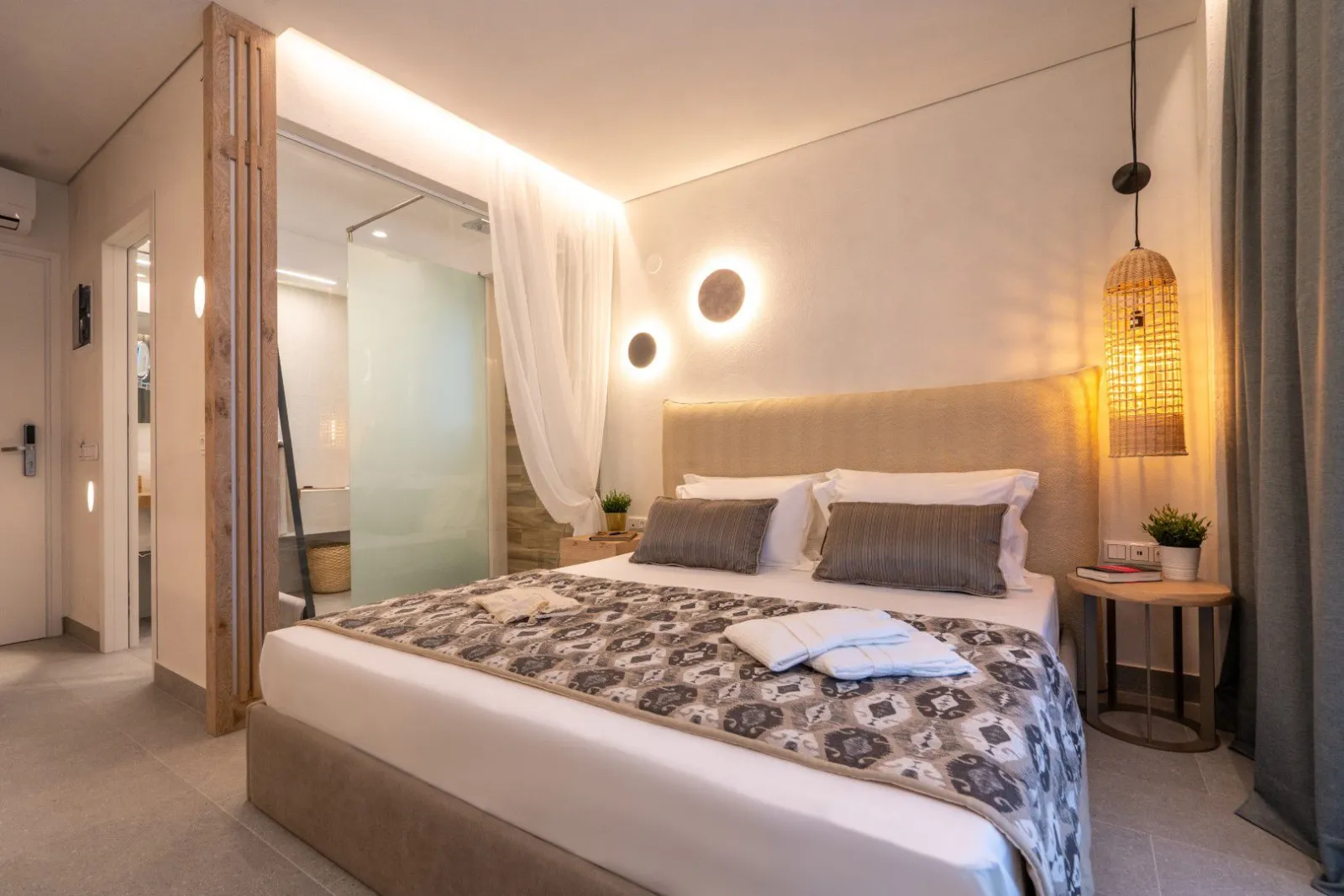 Deluxe Room with Balcony Pool View