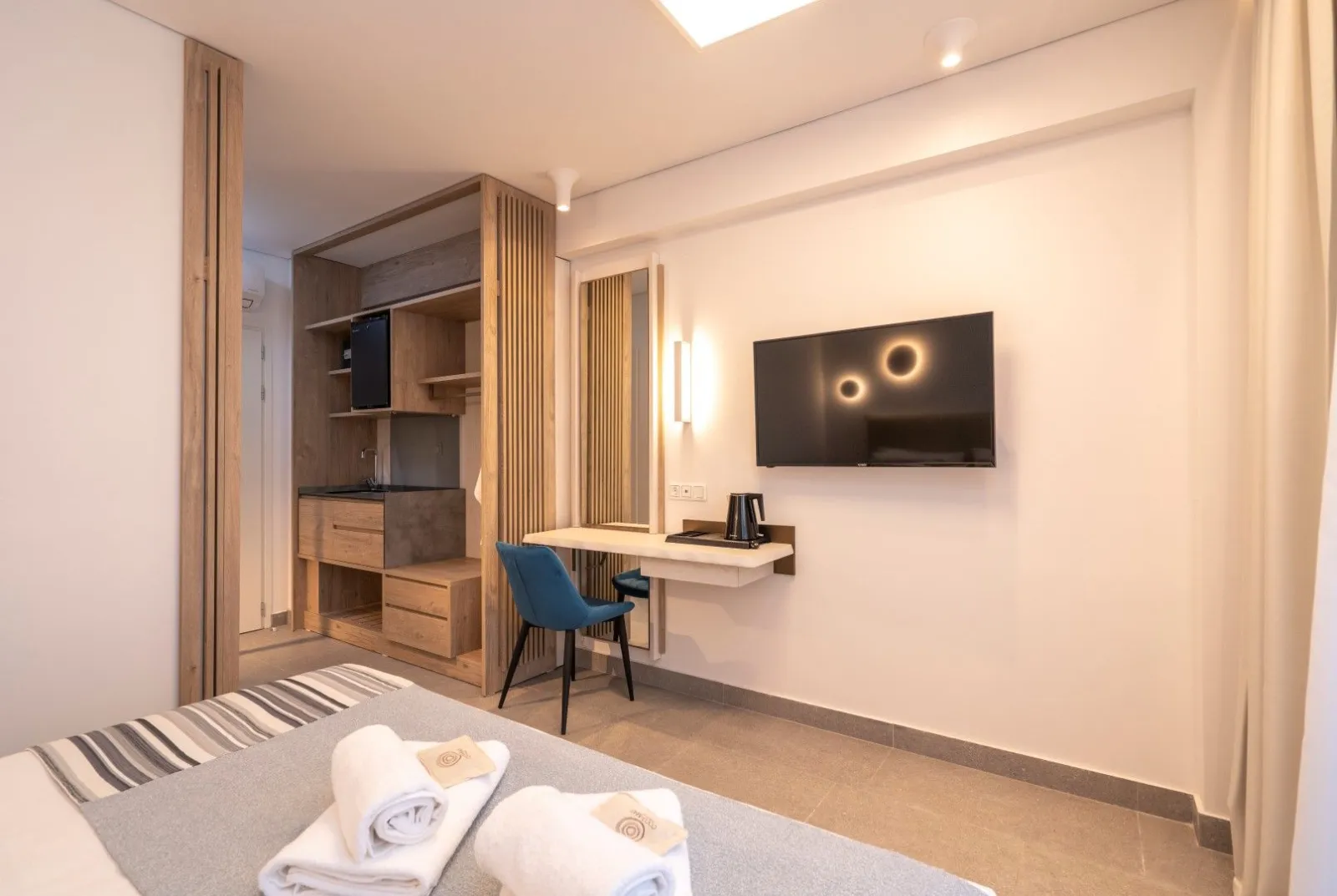 Deluxe Semibasement Room with Veranda