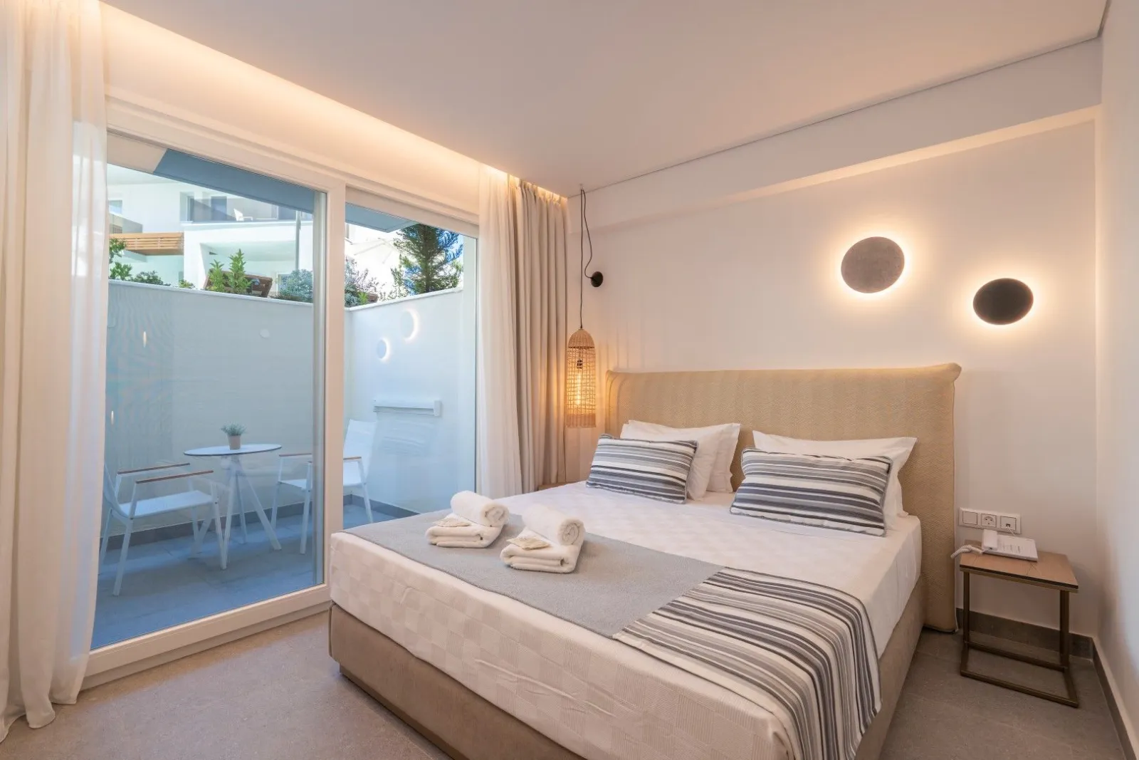 Deluxe Semibasement Room with Veranda
