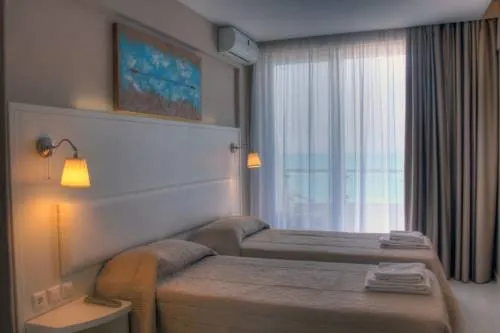 Double Room with Front Sea View