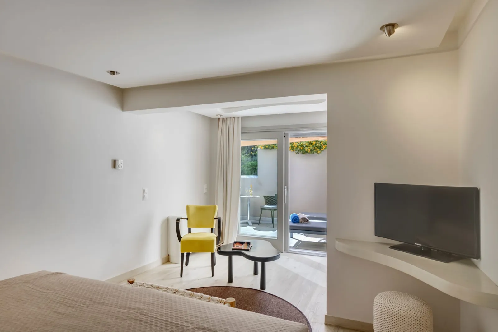 Suite with Outdoor Hot Tub