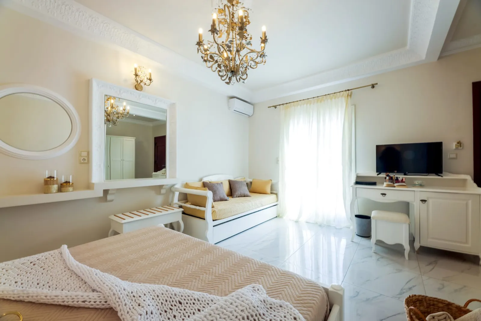 Elegant Suite