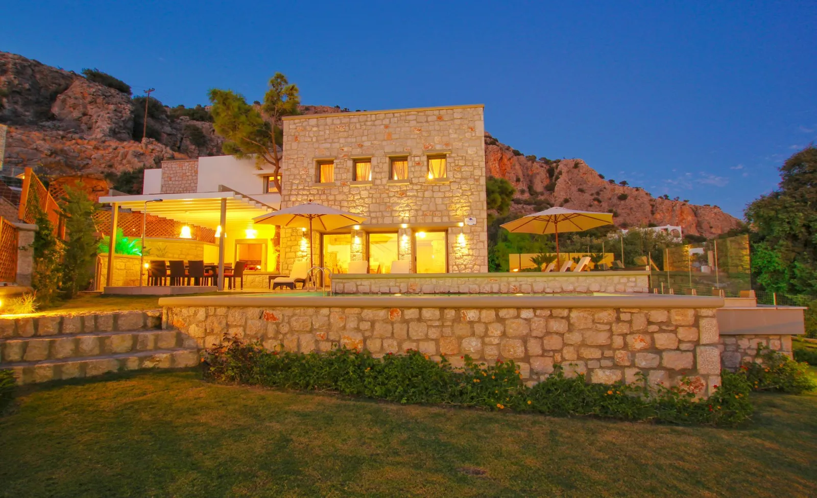 Exclusive 3 Bedroom Villa Privée - Villa Luciana