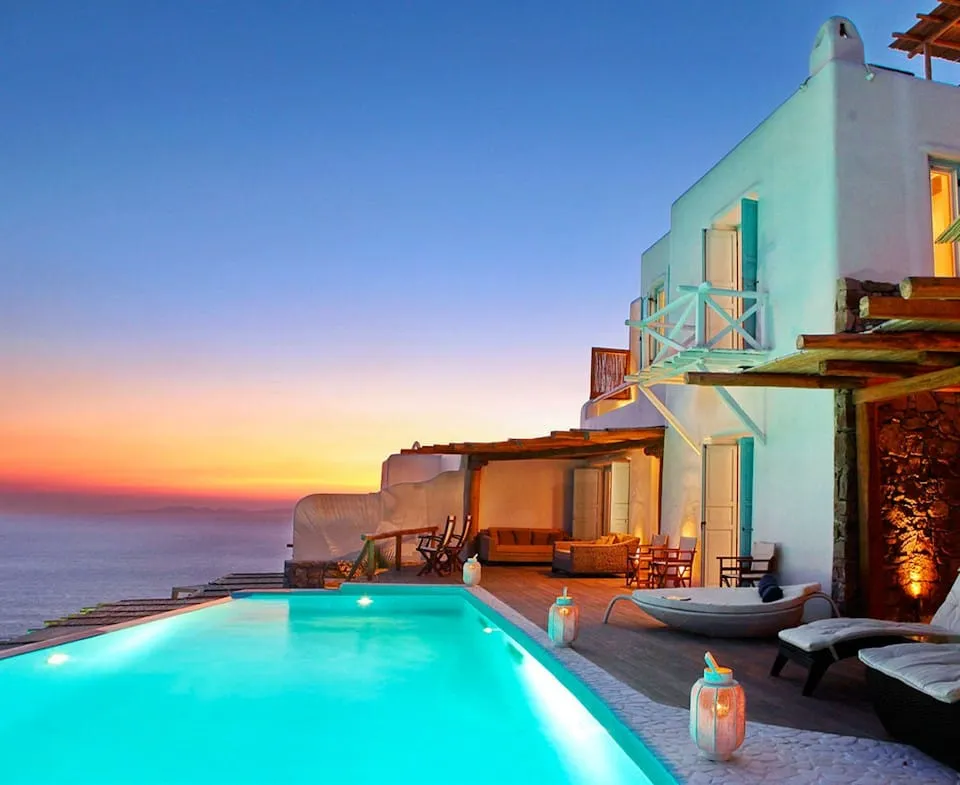 6 Bedroom | Azalea Villa | Kastro