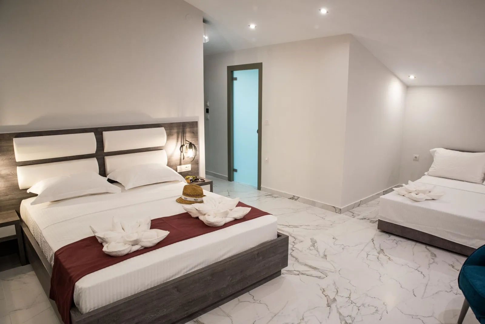 Quadruple Attic Room without balcony