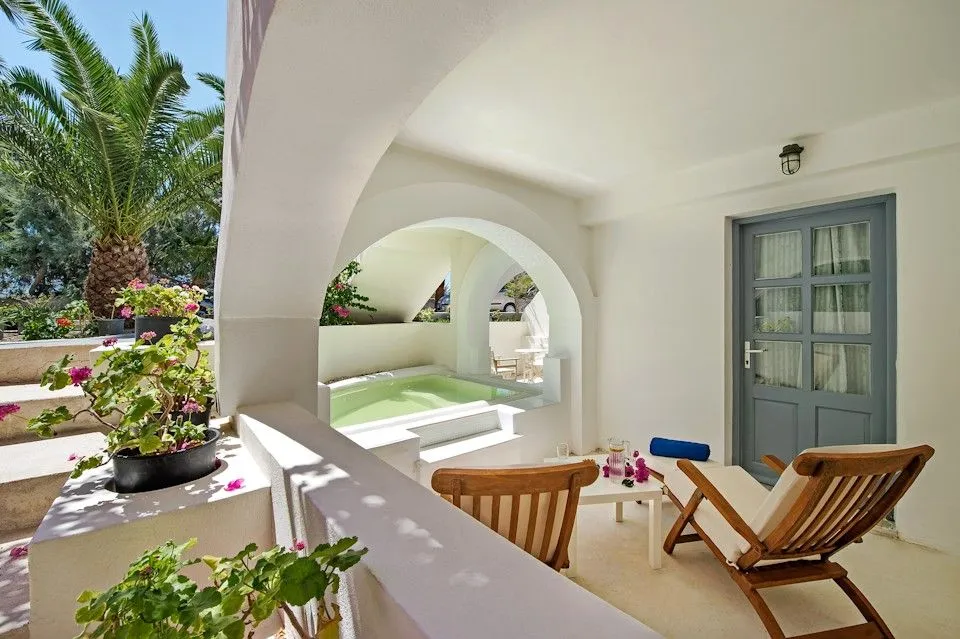 Studio with Outdoor Whirlpool