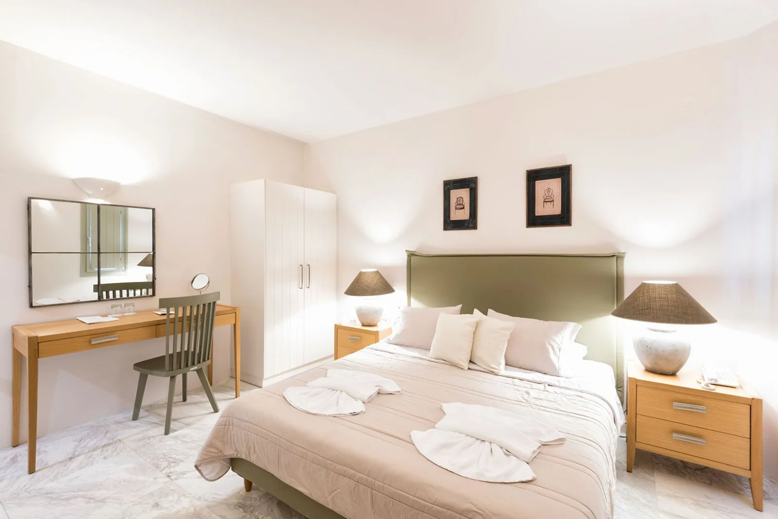 Executive Suite with Partial Sea View