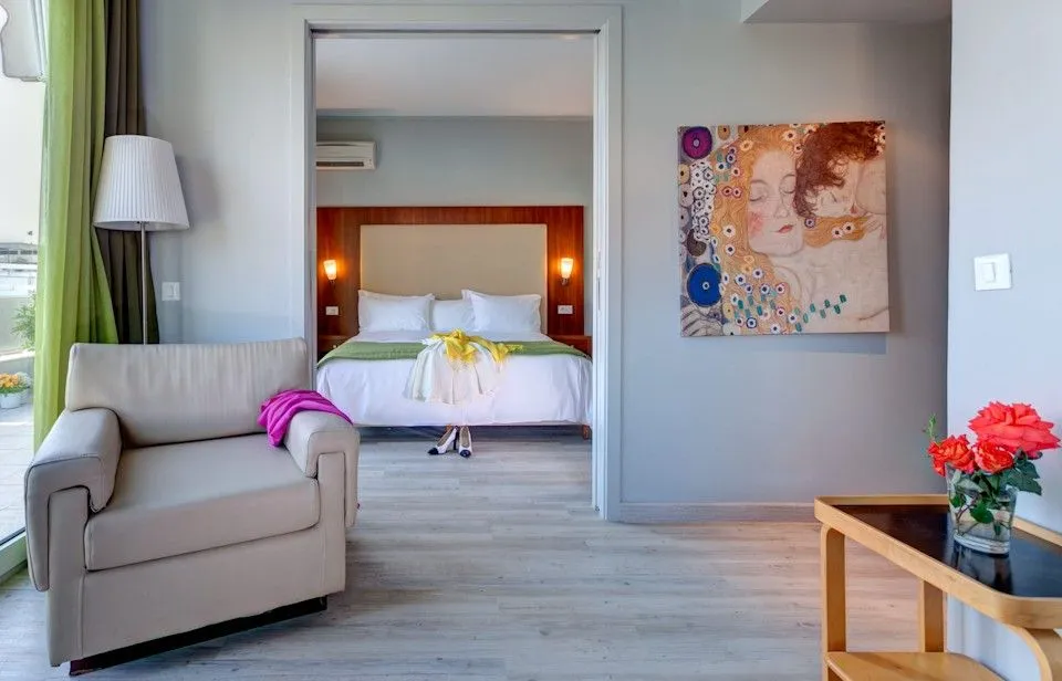 Acropolis View One Bedroom Suite