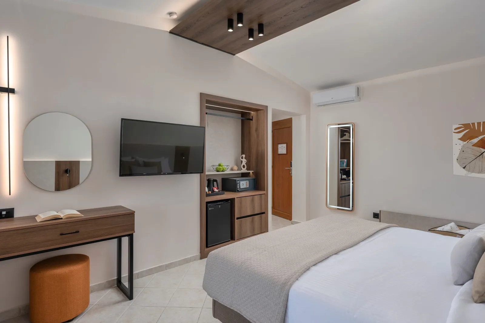 CLASSIC SEA VIEW ROOM