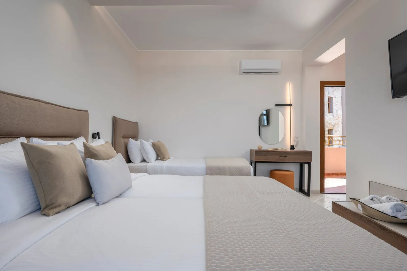 CLASSIC SEA VIEW TRIPLE ROOM