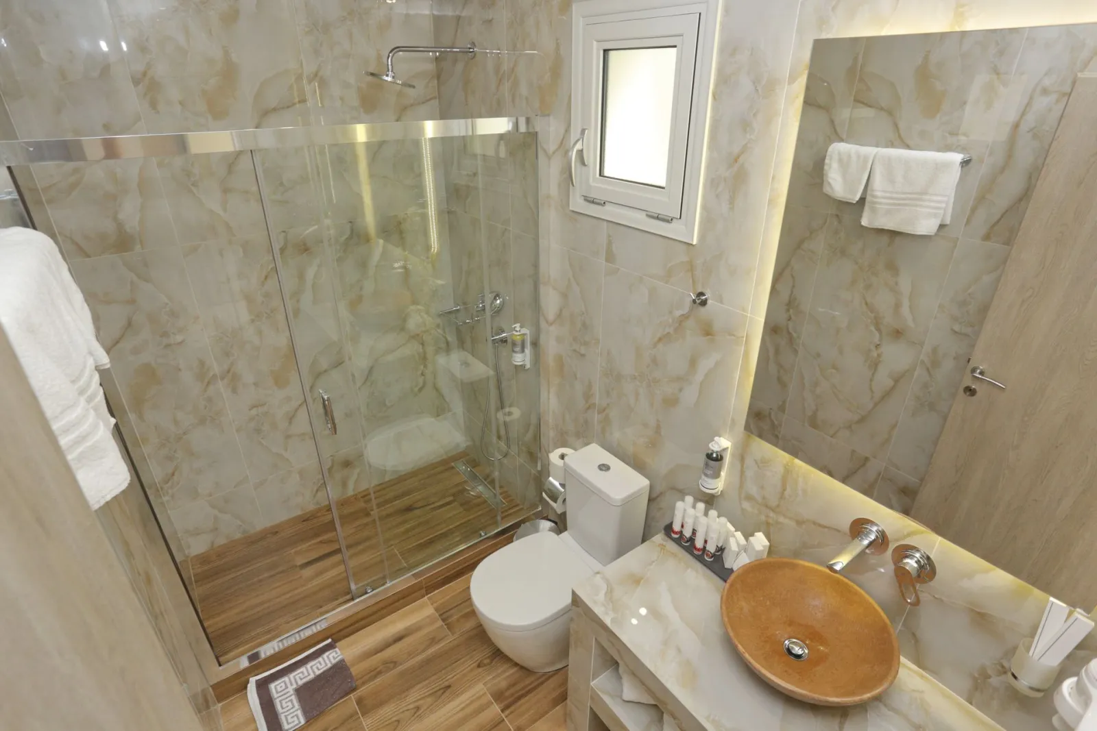 SIGNATURE SUITE PRIVATE POOL PANORAMIC SEA VIEW