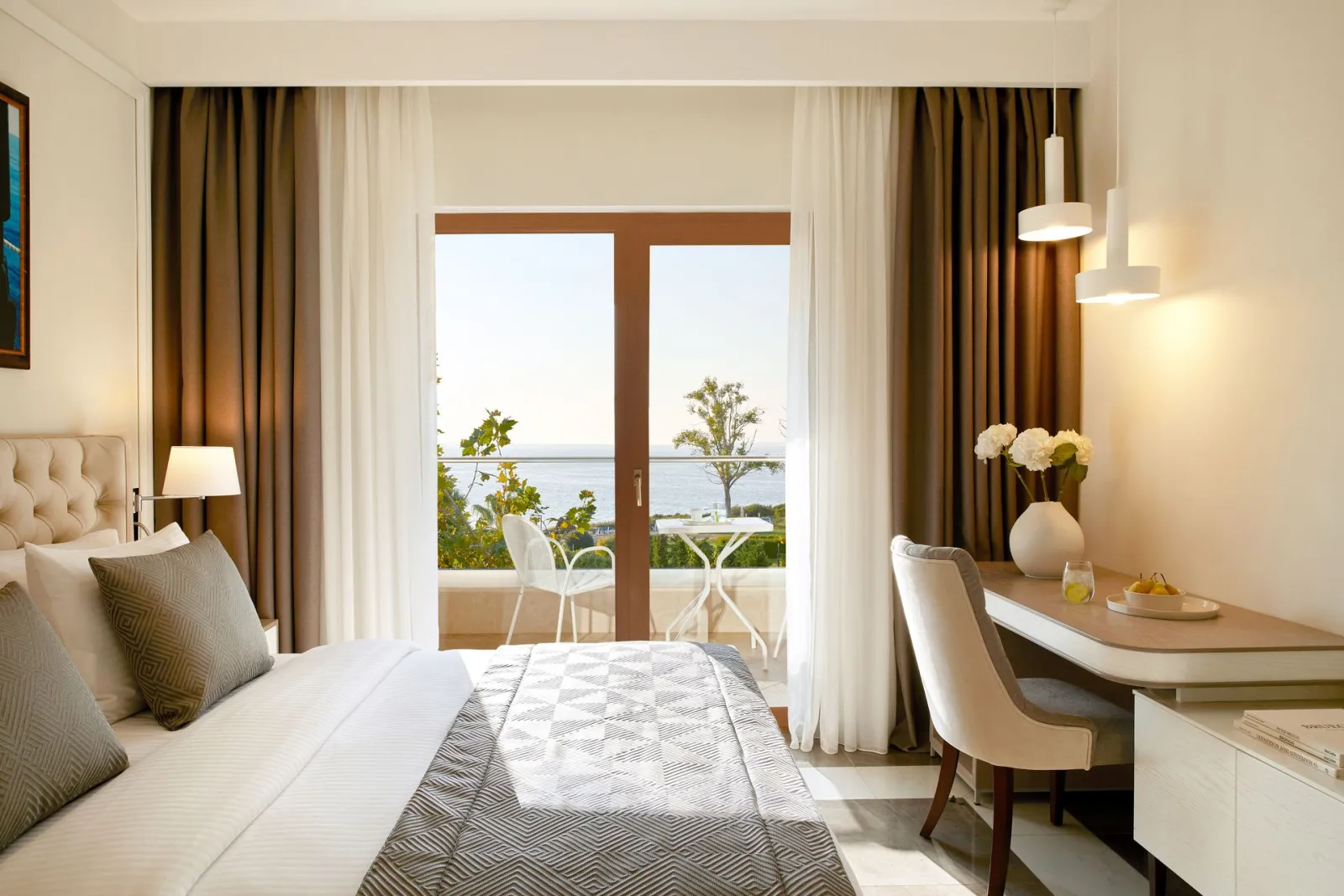 Deluxe Room (Sea View)