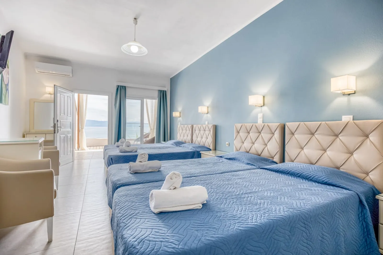 Quadruple Room Sea View