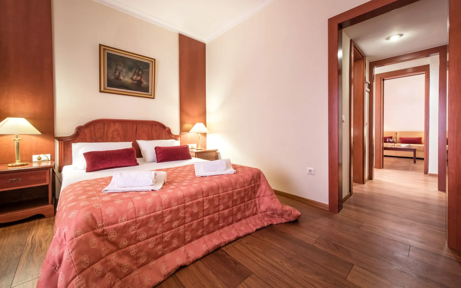 Honeymoon Suite