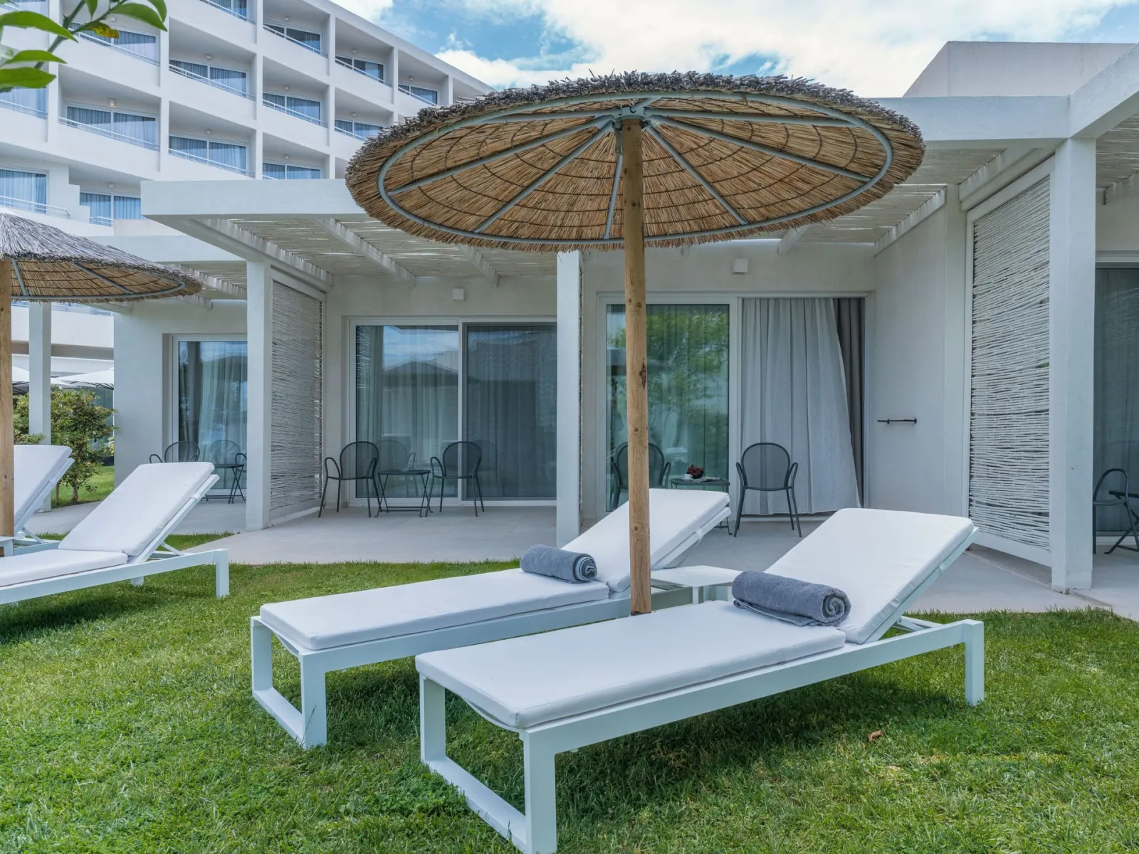 Cabana Side Pool View