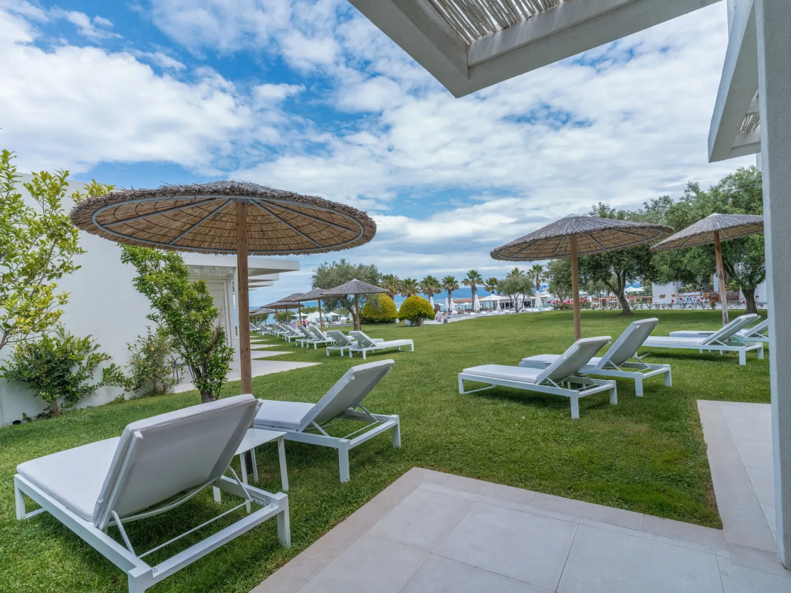 Cabana Side Pool View