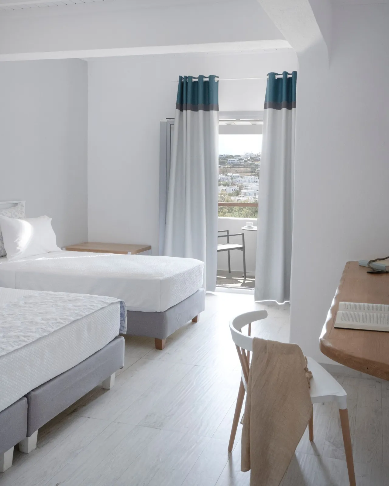 Soulful Triple Partial Sea View